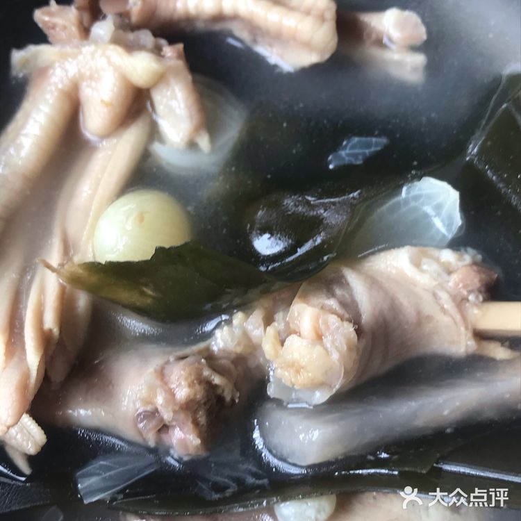 叮当当叮当当家常菜之海带酸萝卜苦藠鸭掌汤