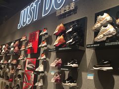 -NIKE(虹悦城店)