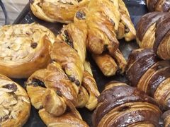 -巴黎贝甜(华堂新辰汇店)