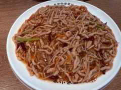 鱼香肉丝-直隶安家牛肉罩饼(建华店)