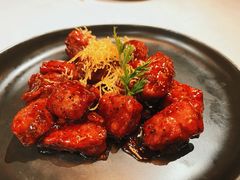 红酒泡沫牛仔粒-荟廷·晶萃(陆家嘴尚悦湾店)