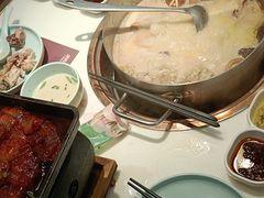 -洪氏嗨捞·猪肚鸡火锅(阳光天地店)