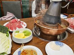 -楼外楼大刀肉传统火锅居(博学路店)