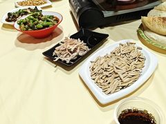 -江湖亮亮蒸虾大排档烤全羊清真(武汉总店)