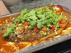 -老街烧烤大排档·地道湖北菜·龙虾馆(汉口火车站店)