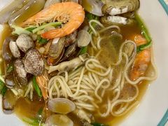 -李哥海鲜烧烤家常菜(孔雀城店)