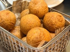 -BHC炸鸡(明洞总店)