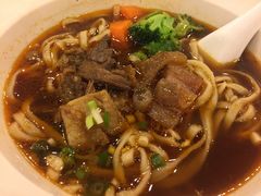 -康师傅私房牛肉面(马泉营奥莱店)