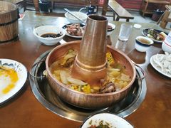 -岳记兴隆·青城腊排铜火锅(融创店)