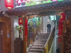 -头上红煨盐鸡·非遗院子餐厅