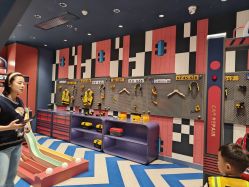 -奈尔宝家庭中心·亲子早教·派对餐厅(北京东坝万达店)