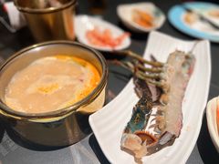 -雍容荟帝王蟹活龙虾展台自助(IFS黑金店)