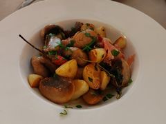 -灵意咖啡·西班牙美食(汕头金平万达广场店)