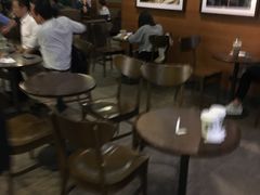 大堂-星巴克臻选(深圳龙华红山天虹店)
