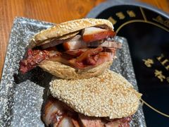 -老天桥酱肉烧饼夹肘子(天桥店)
