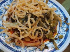 -都江堰石锅鱼