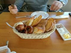-LENBACH兰巴赫西餐啤酒坊(大连星海广场店)