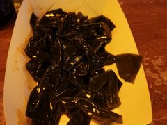 -Helens海伦司小酒馆(上海疁城新天地店)