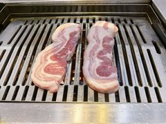 -臻牛烤肉