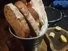 餐前包-AZUL by FUEL蓝色·法式酒馆(琶醍店)