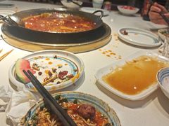 -二荆条·城市森林火锅旗舰店