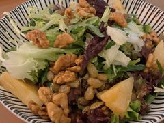 烤菠萝色拉-Golden Lily河内巴黎法越料理餐厅(建国西路店)