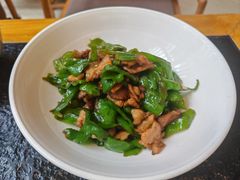 -鱼鲜饭香·招牌汽锅剁椒鱼头王