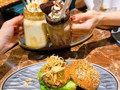 -Let'sBURGERplus·非常创意汉堡(三里屯店)