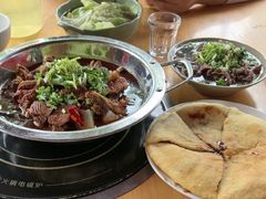 -大众跷脚牛肉馆·非遗传承单位(峨眉山店)