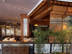 -八府香鸭·啫啫煲(华山路店)