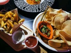 -MOSSO音乐酒吧·live house(南京旗舰店)