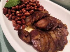 川味香肠拼花生米-大鸭梨烤鸭(左家庄店)