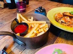 -SISTERS BAR RESTAURANT川意酒馆(嘉善老市H楼店)