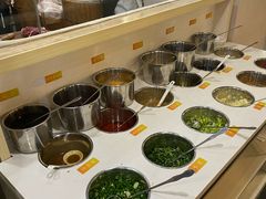 自助调料区-三头牛·潮汕牛肉生蚝火锅 (夏湾店)