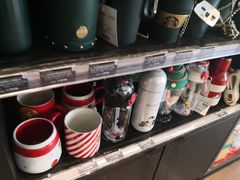 零售区-星巴克(北京惠新东街店)