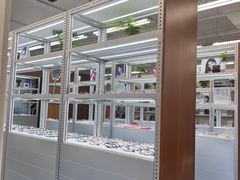 -无奔眼镜·蔡司·依视路授权店(马家堡店)