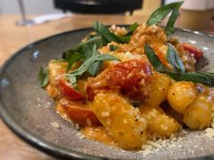 瑞士肉丸烩意大利土豆球-HELLO 27 意面·沙拉·帕尼尼