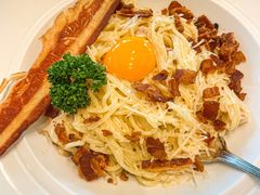 -Chom Cafe and Restaurant