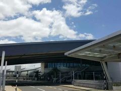 -西沃古尔·拉姆古兰爵士国际机场