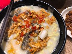 -胖子鱼粉(采霞街店)