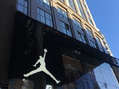 -Air Jordan(世贸天阶店)