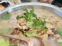 -川流不息·地道川菜·小龙虾(松东路店)