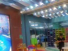 -Swim斯卫姆国际儿童游泳中心(红博中央公园店)