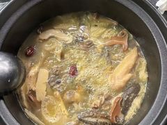 -野菌皇海景野生菌火锅(滨海大道店)