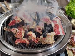 -围炉肉舍•炭烤活鳗•丹东海鲜烤肉(步行街店)