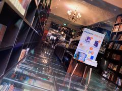 -钟书阁(松江泰晤士小镇店)