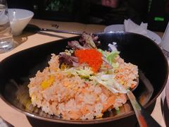 -穹六人间 people 6(岳阳路店)