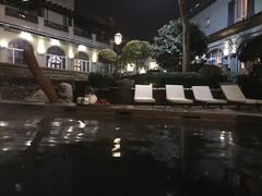 -芭东小镇温泉