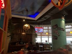 -三人行骨头王火锅(长寿店)