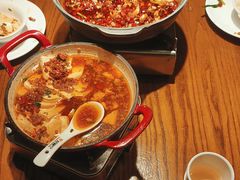 -爱碗亭·鲜炒湖南菜(壹城中心店)